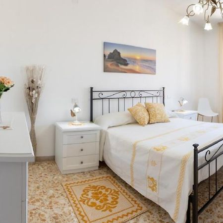 Pintadera B&B カリアリ エクステリア 写真